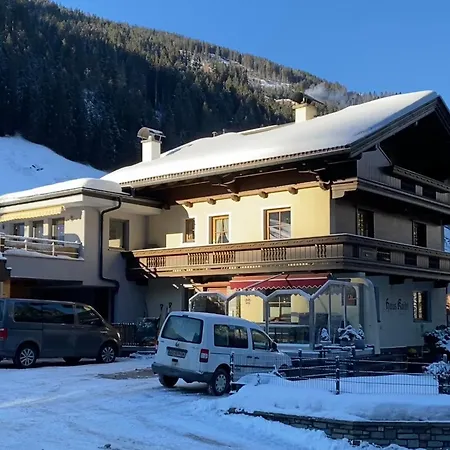 Haus Koidl Apartamento Tux